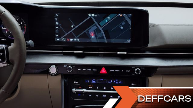 Kia CARNIVAL Gasoline 7-Seater Signature купить на сайте DeffCars