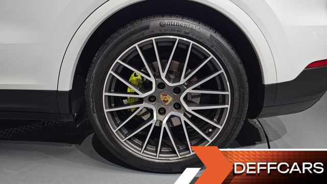 Porsche CAYENNE 3.0 E-Hybrid купить на сайте DeffCars