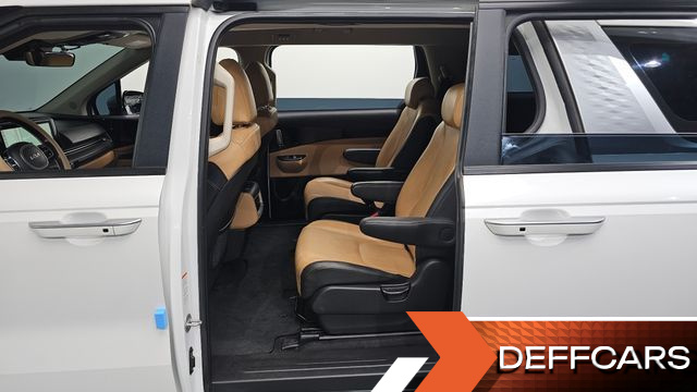 Kia CARNIVAL 9-Seater Prestige купить на сайте DeffCars