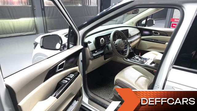 Kia CARNIVAL 9-Seater Signature купить на сайте DeffCars