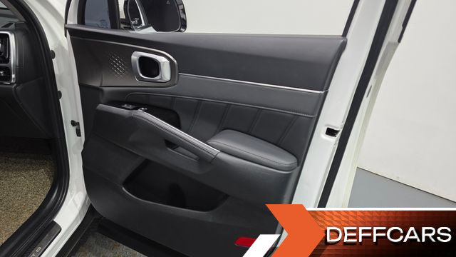 Kia SORENTO Gasoline 2.5T 2WD Signature купить на сайте DeffCars