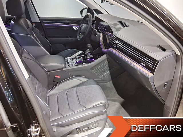 Volkswagen TOUAREG 3.0 TDI Prestige купить на сайте DeffCars