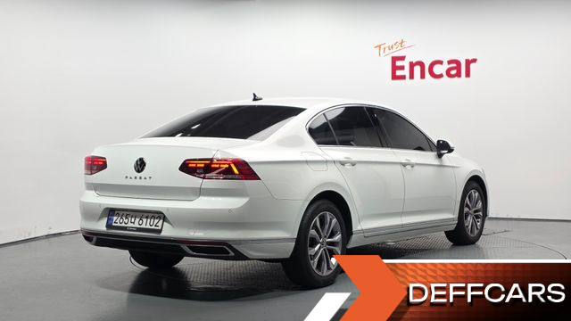 Volkswagen PASSAT 2.0 TDI Premium купить на сайте DeffCars