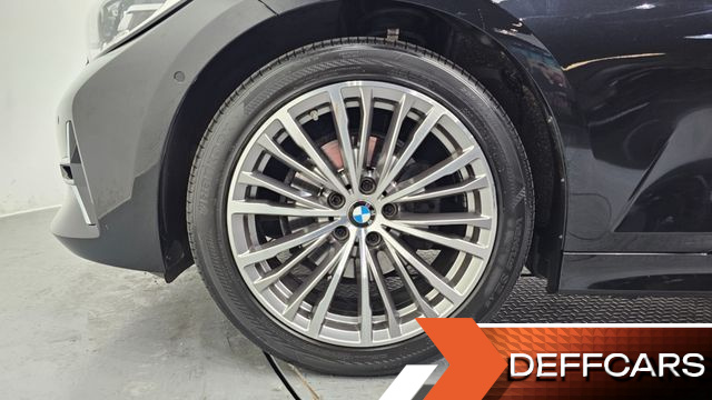 BMW 3-SERIES 320i Luxury купить на сайте DeffCars