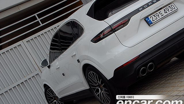 Porsche CAYENNE 3.0 купить на сайте DeffCars