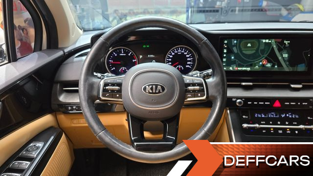 Kia CARNIVAL 9-Seater Prestige купить на сайте DeffCars