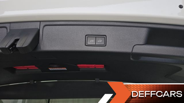 Volkswagen TOUAREG 3.0 TDI Premium купить на сайте DeffCars
