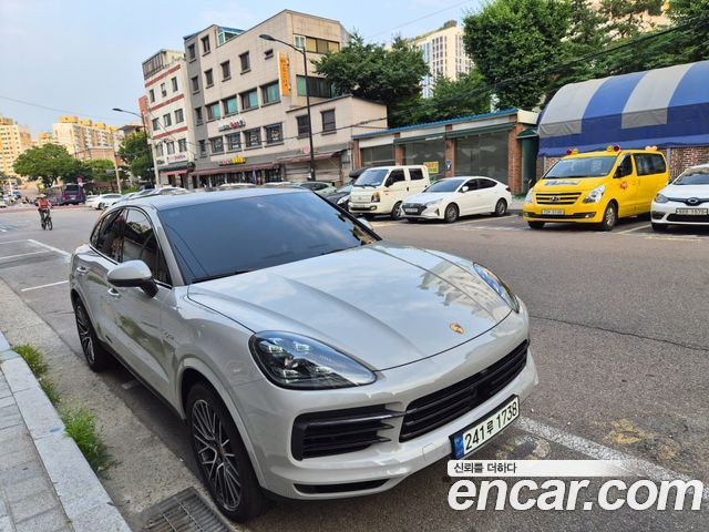 Porsche CAYENNE 3.0 E-Hybrid Coupe купить на сайте DeffCars