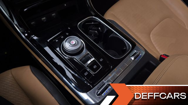 Kia CARNIVAL Gasoline 9-Seater Signature купить на сайте DeffCars