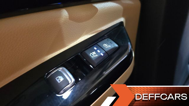 Kia CARNIVAL Gasoline 9-Seater Signature купить на сайте DeffCars