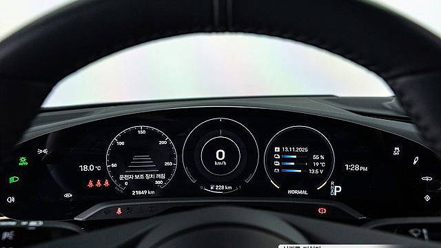 Porsche TAYCAN Base купить на сайте DeffCars