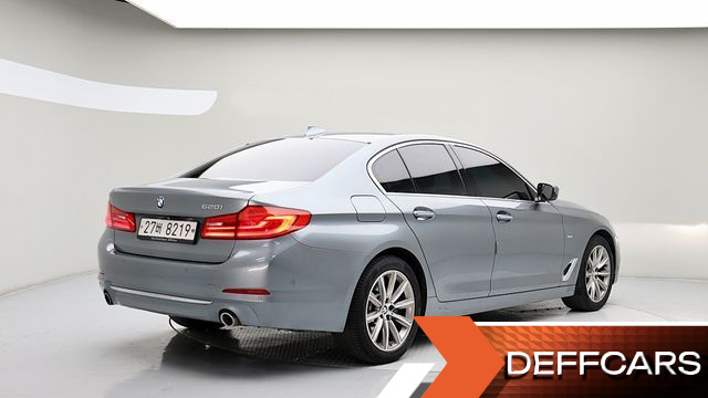 BMW 5-SERIES 520i Luxury купить на сайте DeffCars