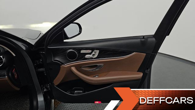 Mercedes E-CLASS E220d Avantgarde купить на сайте DeffCars