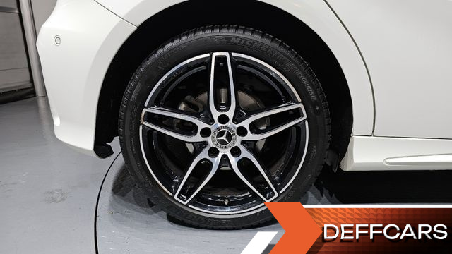 Mercedes A-CLASS A200 AMG Line купить на сайте DeffCars