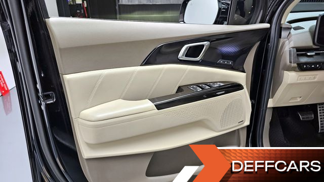 Kia CARNIVAL Gasoline 9-Seater Signature купить на сайте DeffCars