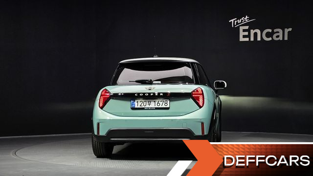 Mini COOPER Favoured купить на сайте DeffCars