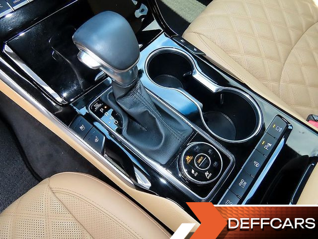 Kia MOHAVE Diesel 3.0 4WD 5-Seater Masters купить на сайте DeffCars
