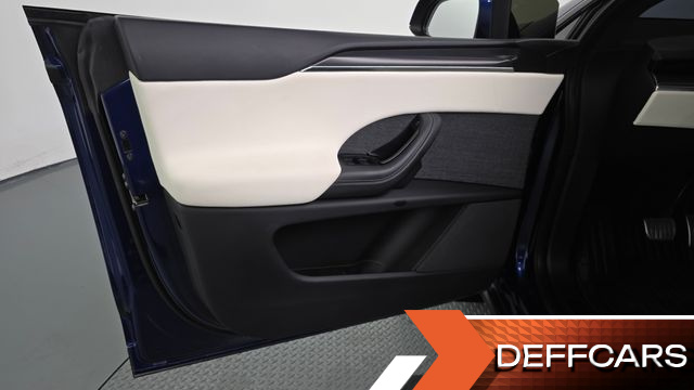 Tesla MODEL X Plaid купить на сайте DeffCars