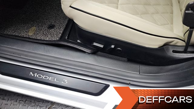 Tesla MODEL 3 Long Range AWD купить на сайте DeffCars