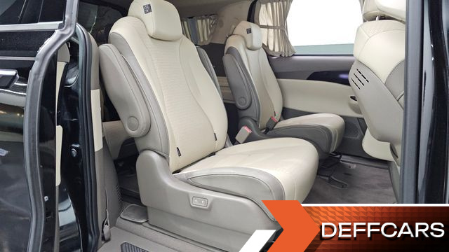 Kia CARNIVAL Gasoline 9-Seater Hi-Limousine Signature купить на сайте DeffCars