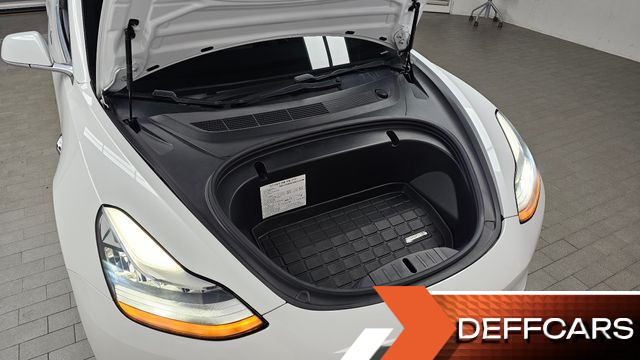 Tesla MODEL 3 Standard Range Plue RWD купить на сайте DeffCars