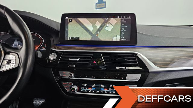 BMW 5-SERIES 530i xDrive Luxury купить на сайте DeffCars