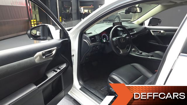 Lexus CT200H 1.8 Supreme ZWA10 купить на сайте DeffCars