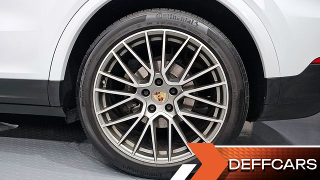Porsche CAYENNE 3.0 PLATINUM EDITION купить на сайте DeffCars