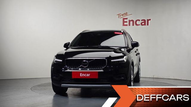 Volvo XC40 B4 Momentum купить на сайте DeffCars