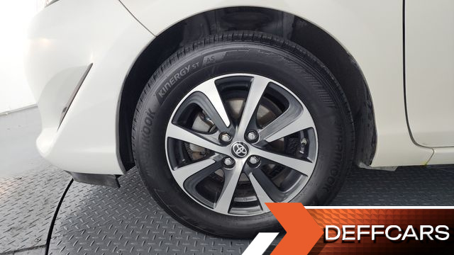 Toyota PRIUS 1.5 купить на сайте DeffCars