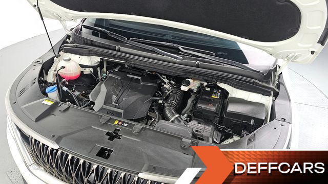 Kia CARNIVAL Gasoline 9-Seater Signature купить на сайте DeffCars