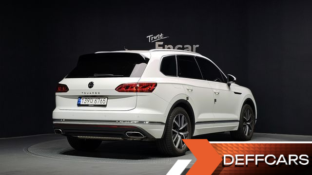 Volkswagen TOUAREG 3.0 TDI Prestige купить на сайте DeffCars