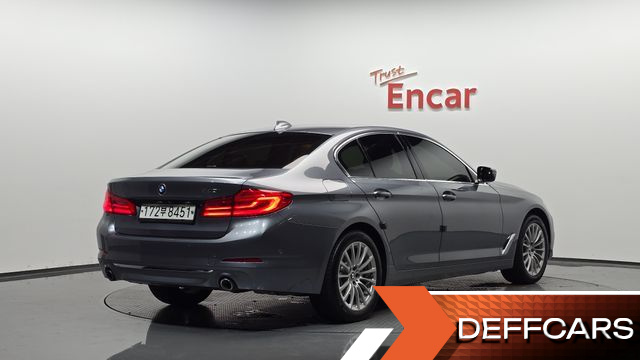 BMW 5-SERIES 520i Luxury купить на сайте DeffCars