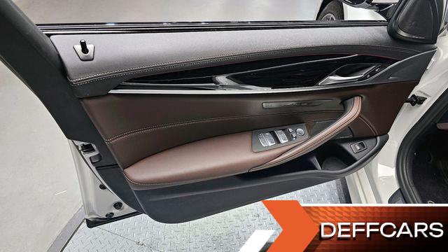 BMW 5-SERIES 530i xDrive M Sport Package купить на сайте DeffCars