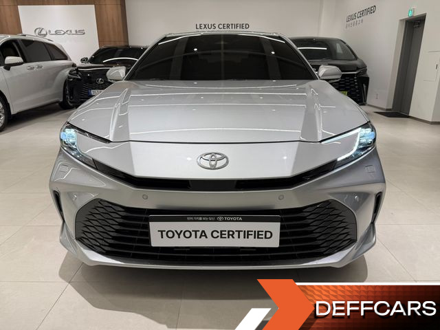 Toyota CAMRY 2.5 XLE Hybrid купить на сайте DeffCars