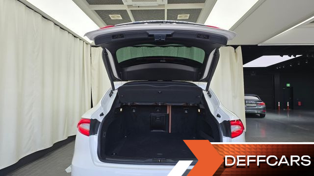 Maserati LEVANTE 3.0 AWD Premium купить на сайте DeffCars