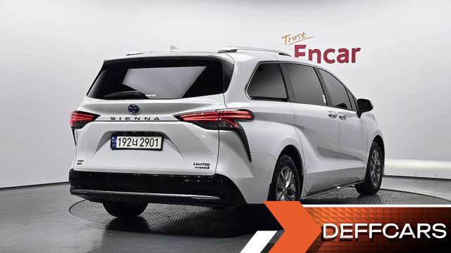 Toyota SIENNA 2.5 Hybrid AWD купить на сайте DeffCars