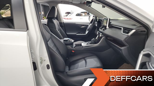 Toyota RAV4 2,5 4WD Hybrid LTD купить на сайте DeffCars
