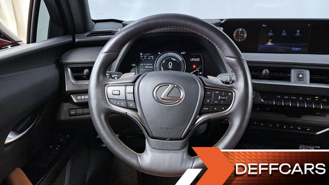 Lexus UX 2WD купить на сайте DeffCars