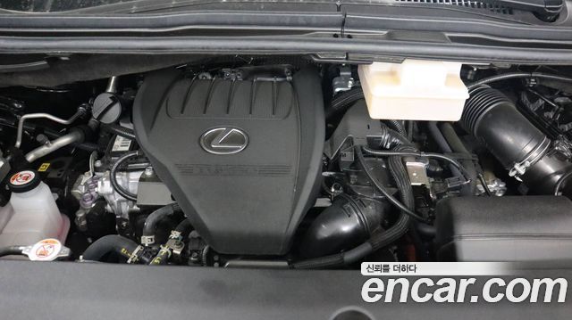 Lexus LM 500h Royal купить на сайте DeffCars