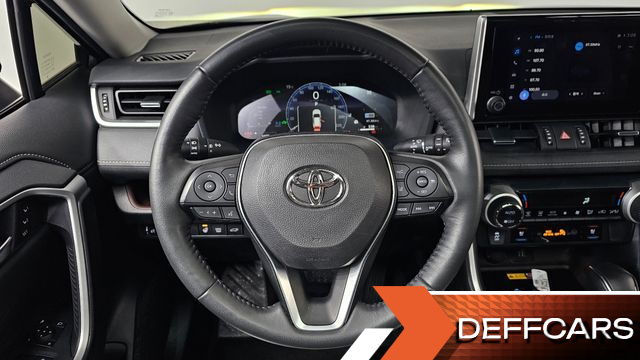 Toyota RAV4 2,5 4WD Hybrid LTD купить на сайте DeffCars