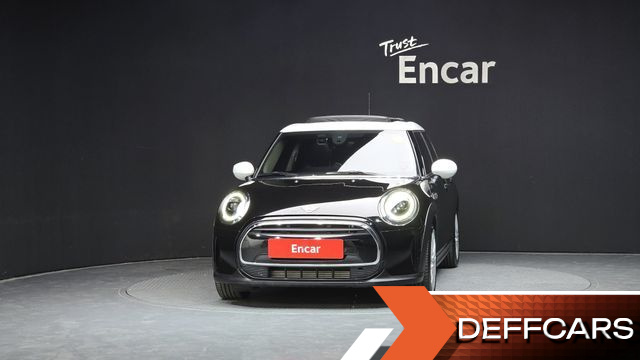 Mini COOPER 5-Door Classic Plus 3rd купить на сайте DeffCars