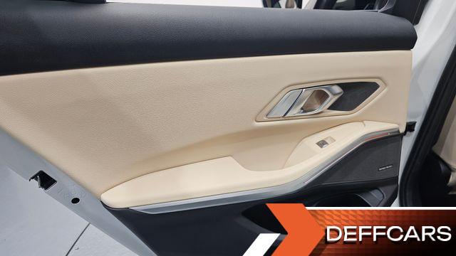 BMW 3-SERIES 320i M Sport купить на сайте DeffCars