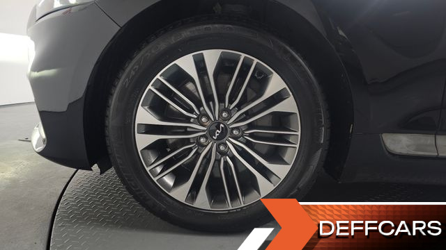 Kia K9 3.8 GDI AWD Platinum купить на сайте DeffCars