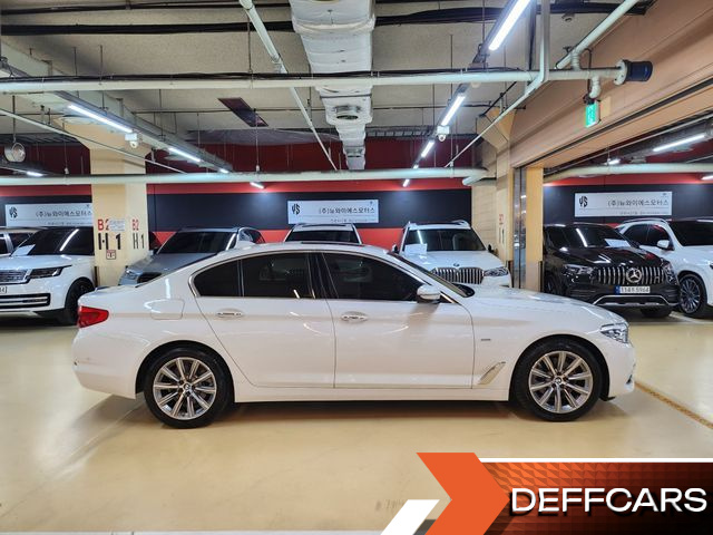 BMW 5-SERIES 520i Luxury купить на сайте DeffCars