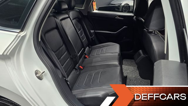 Volkswagen JETTA 1.5 TSI Premium купить на сайте DeffCars