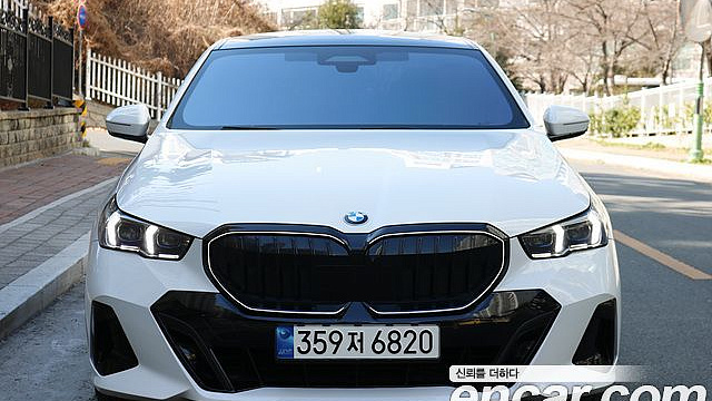 BMW 5-SERIES 530i xDrive M Sport купить на сайте DeffCars