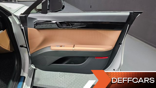 Hyundai GRANDEUR 2,5 Gasoline 2WD Calligraphy купить на сайте DeffCars