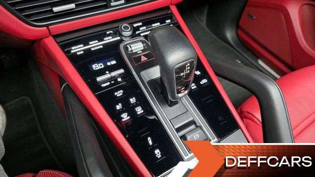 Porsche CAYENNE 3.0 PLATINUM EDITION купить на сайте DeffCars