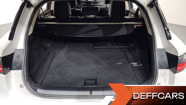 Lexus CT200H 1.8 Supreme ZWA10 купить на сайте DeffCars